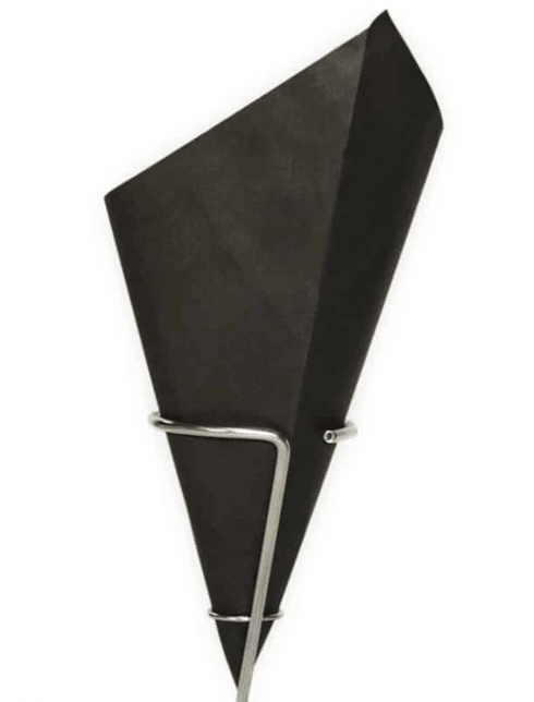 Small Chip Cone Black 147x210mm (x500)